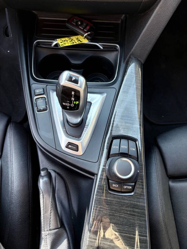 2018 BMW 3 Series 330e iPerformance