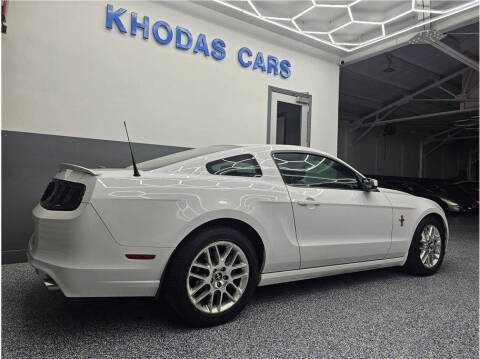 2014 Ford Mustang V6 Premium
