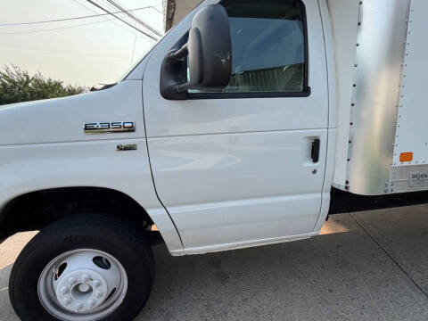 2016 Ford E-Series E-350 SD