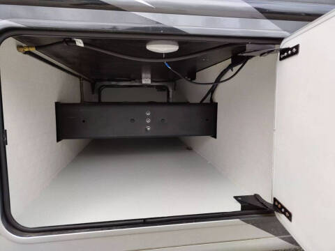 2018 Freightliner XCS Chassis