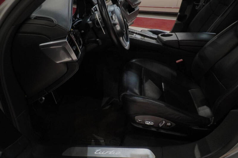 2011 Porsche Panamera Turbo