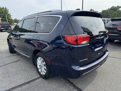 2018 Chrysler Pacifica Touring L Plus