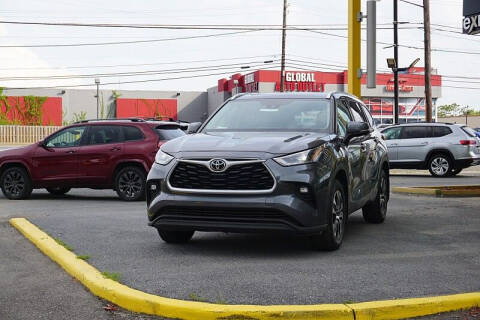 2021 Toyota Highlander for sale at CarSmart in Temple Hills MD