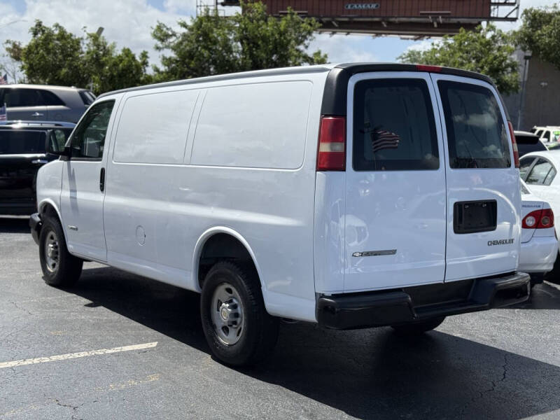 2005 Chevrolet Express 2500