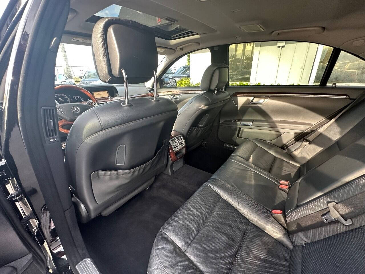 2011 MERCEDES-BENZ S-Class Sedan - $13,900