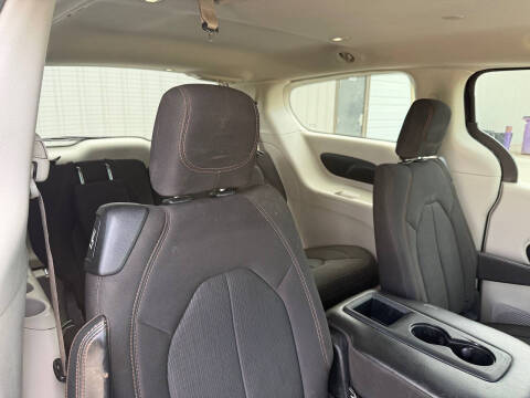 2017 Chrysler Pacifica Touring