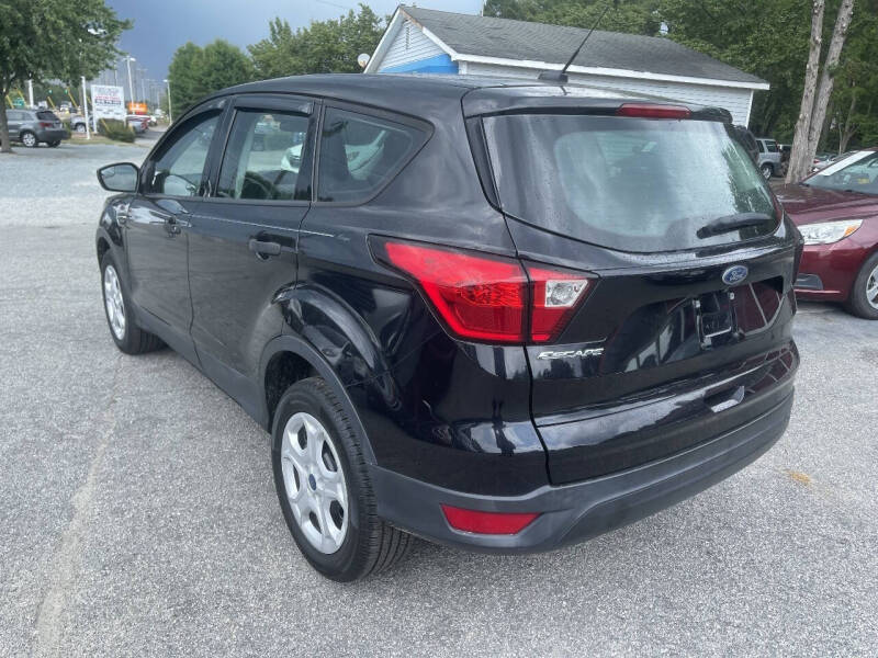 2019 Ford Escape S