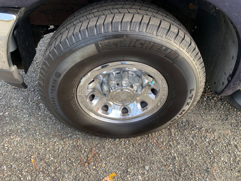 2004 Ford Excursion XLT