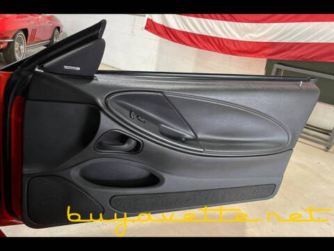 2004 Ford Mustang GT Deluxe