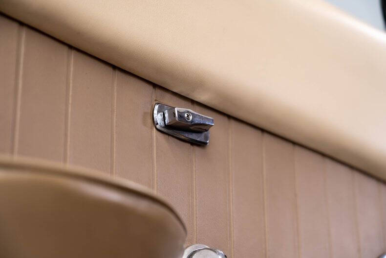 1964 Studebaker Avanti