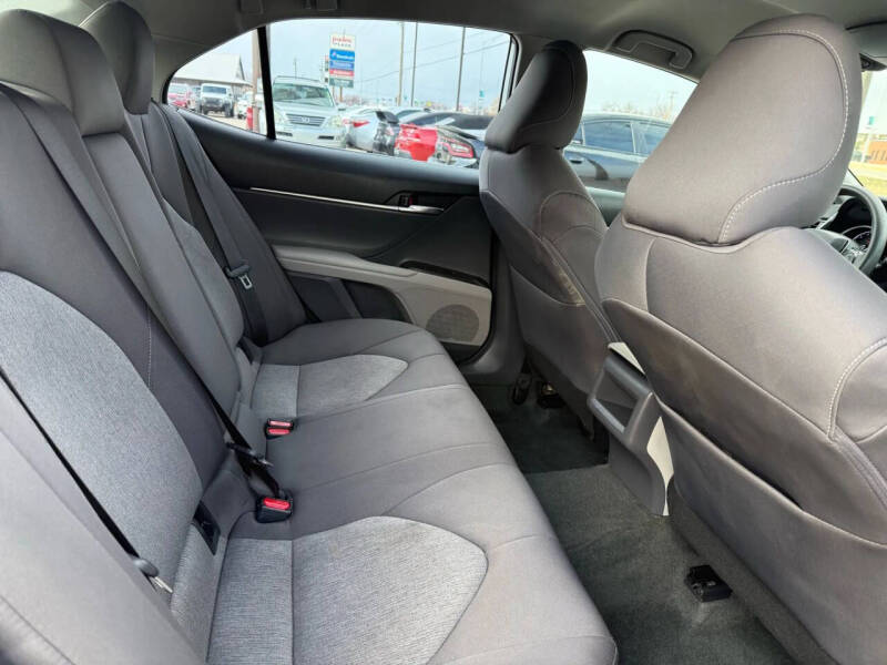 2022 Toyota Camry LE