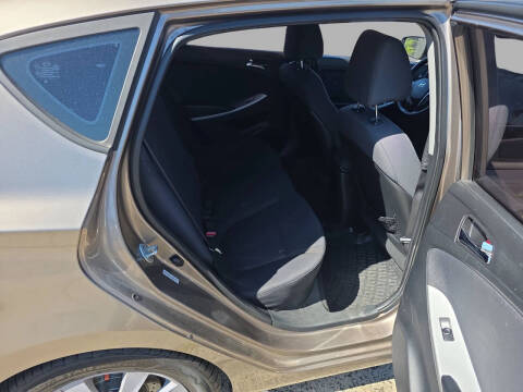 2013 Hyundai Accent SE