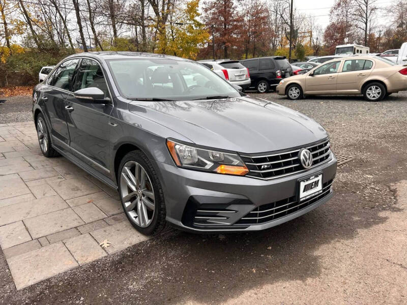 2017 Volkswagen Passat 1.8T R-Line