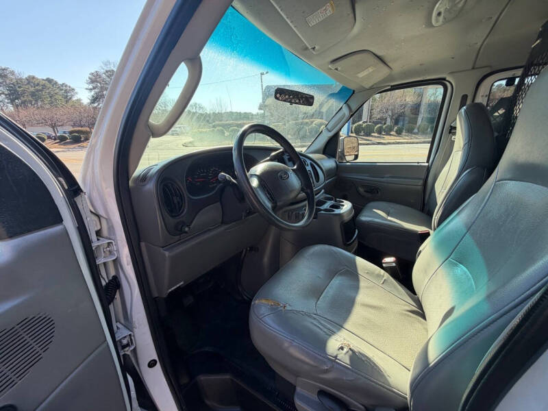 2005 Ford E-Series