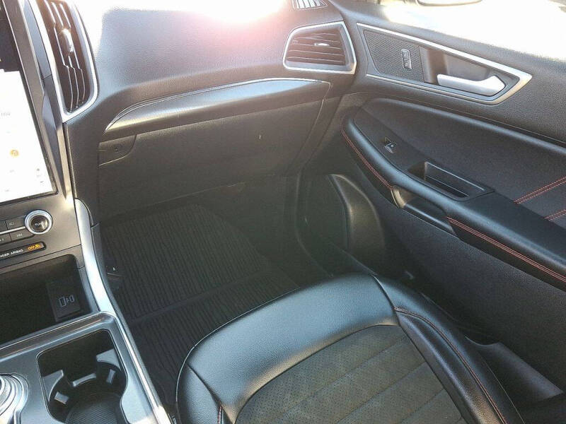 2022 Ford Edge ST-Line