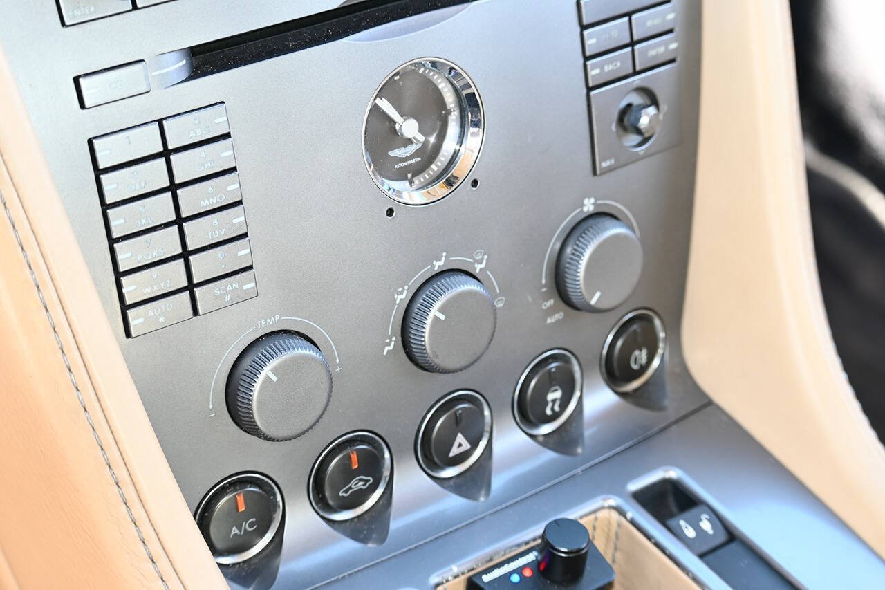 2005 Aston Martin DB9 19