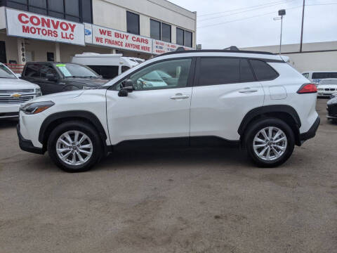 2025 Toyota Corolla Cross LE