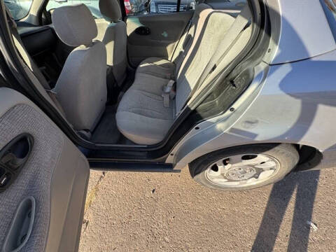 2002 Saturn S-Series SL2