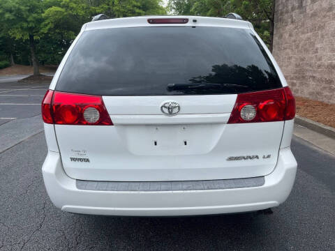 2006 Toyota Sienna LE 7 Passenger