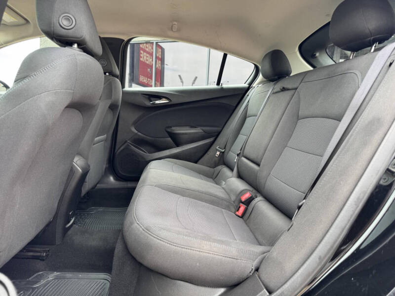 2018 Chevrolet Cruze LT Auto