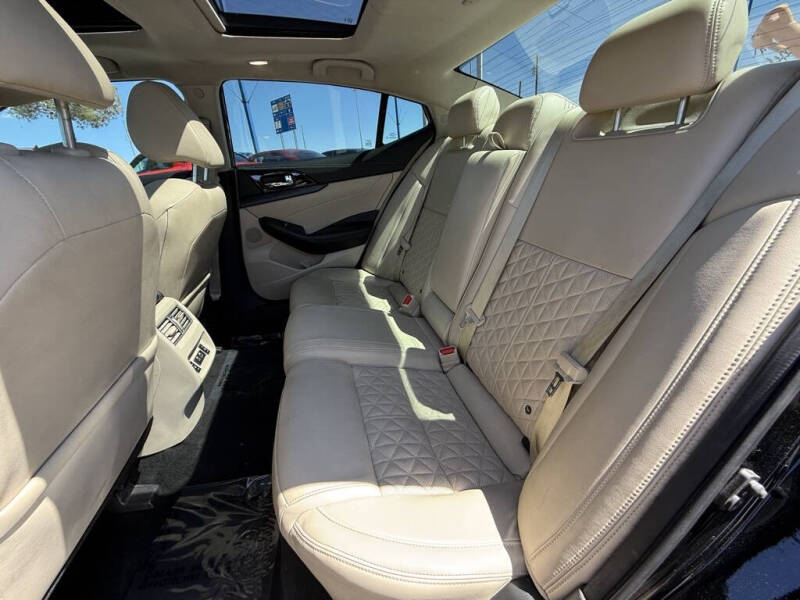 2022 Nissan Maxima 3.5 Platinum