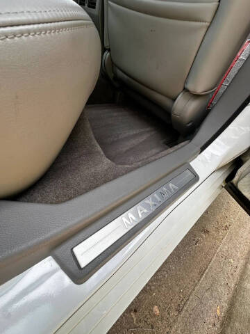 2004 Nissan Maxima