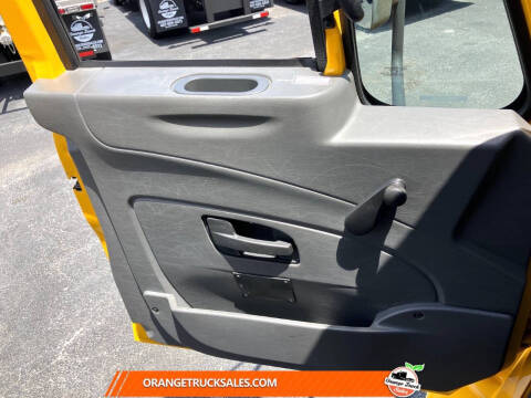 2019 International DuraStar 4300