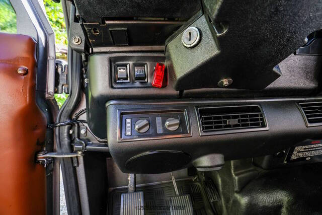 1991 Land Rover Defender