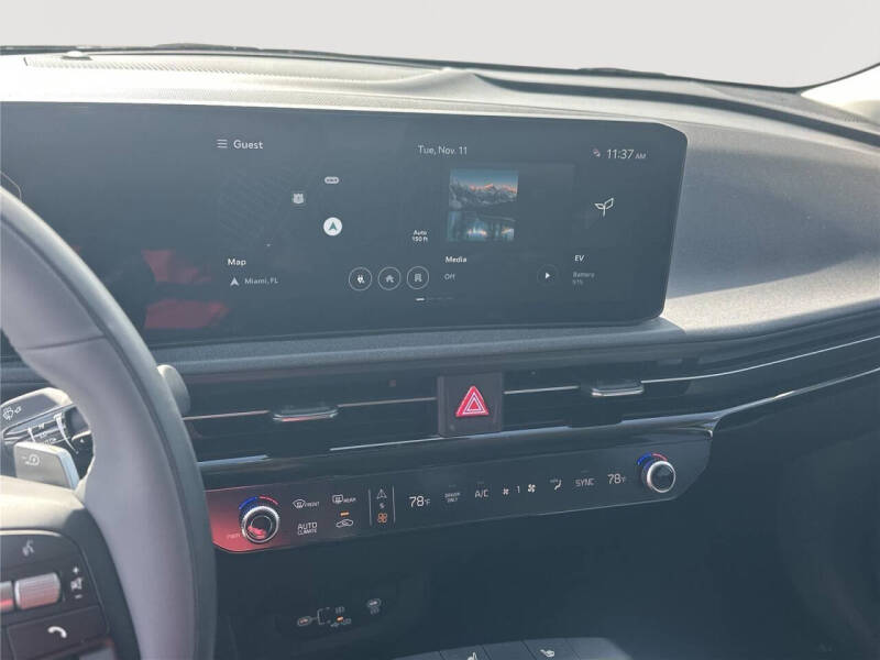 2025 Kia EV6 Light Long Range