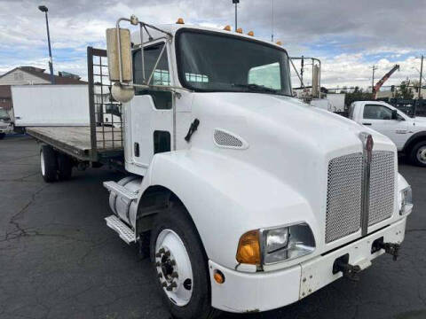2006 Kenworth T300