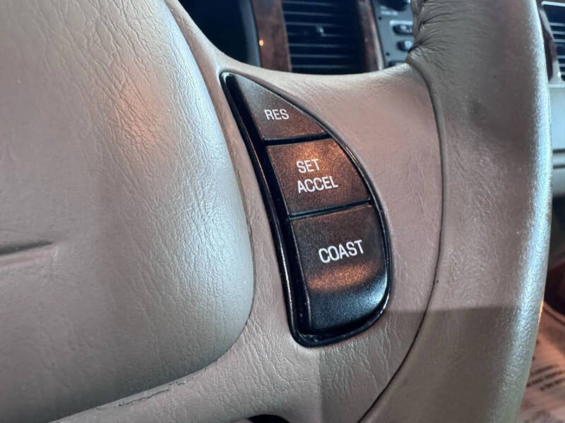 2002 Lincoln Town Car Executive