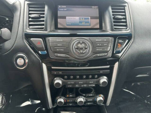 2014 Nissan Pathfinder SV