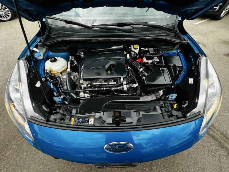 2020 Ford Escape SE