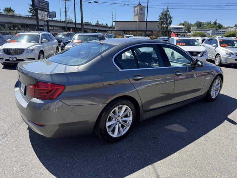 2014 BMW 5 Series 528i