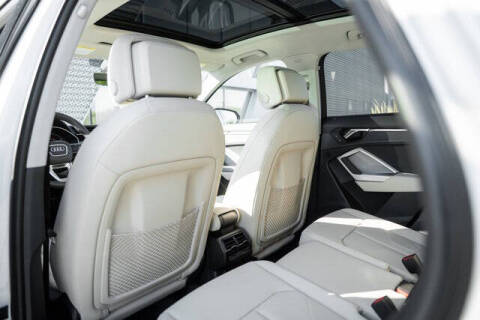 2025 Audi Q3 quattro S line Premium 45 TFSI