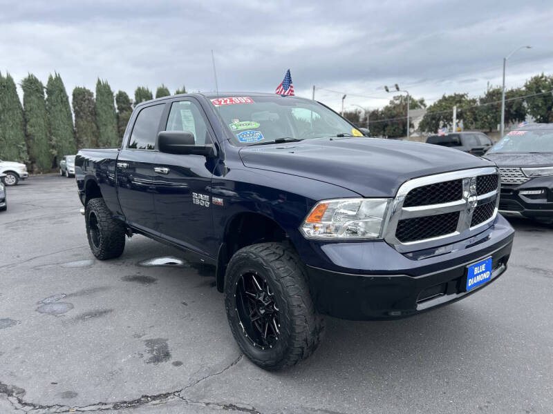 2017 RAM 1500 SLT