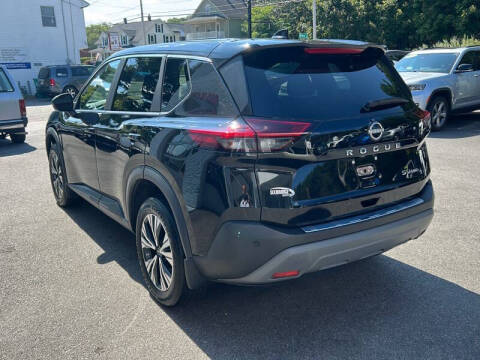 2022 Nissan Rogue SV