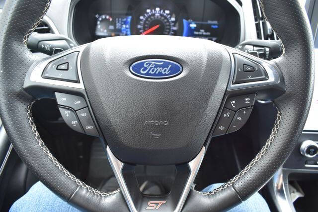 2023 Ford Edge ST