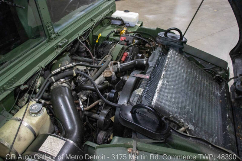 2001 AM General Hummer