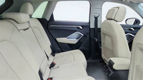 2024 Audi Q3 quattro S line Prem Plus 45 TFSI