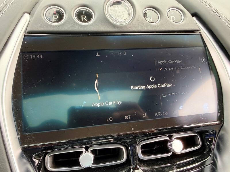 2021 Aston Martin DBX