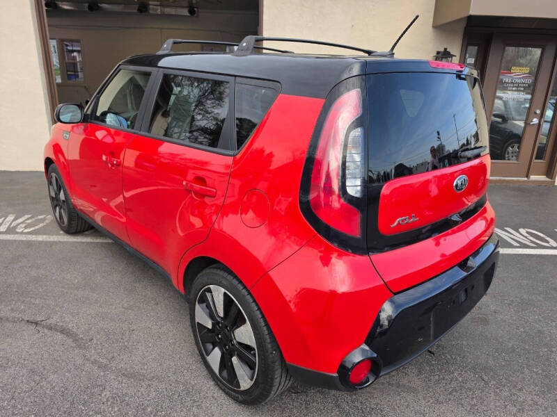 2016 Kia Soul +