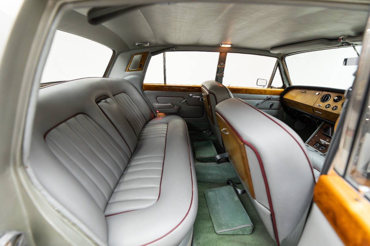 1967 Bentley T1 Saloon 141