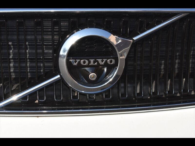 2017 Volvo S90 T5 Momentum