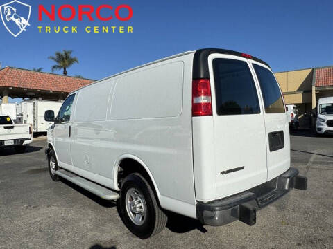 2023 Chevrolet Express 2500