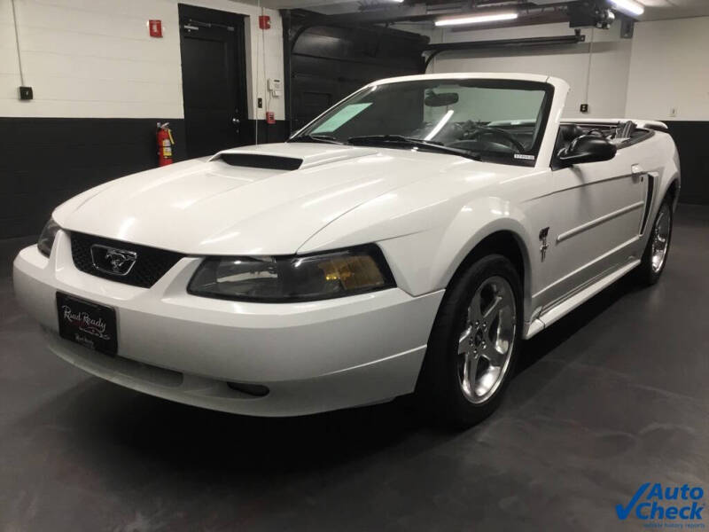 2003 Ford Mustang