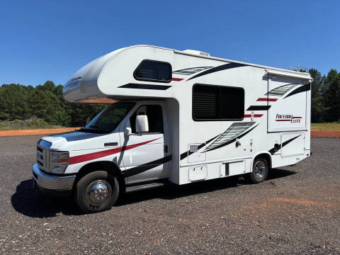 2019 Ford E-Series