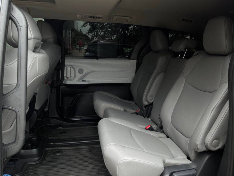 2025 Toyota Sienna