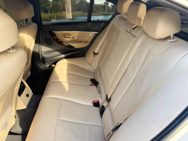 2017 BMW 3 Series 330i