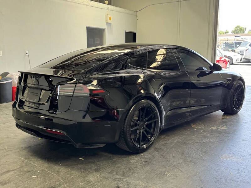 2022 Tesla Model S Plaid